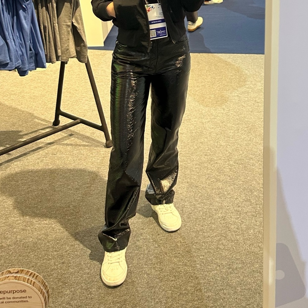 Good American GOOD CLASSIC TEXTURED VINYL PANTS